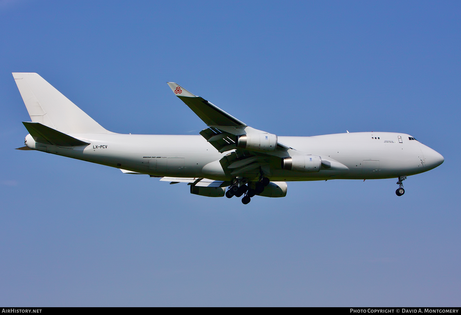 Aircraft Photo of LX-PCV | Boeing 747-4R7F/SCD | Silk Way Airlines | AirHistory.net #631217