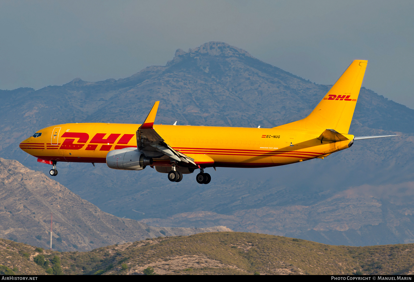 Aircraft Photo of EC-NUG | Boeing 737-883(BDSF) | DHL International | AirHistory.net #631240
