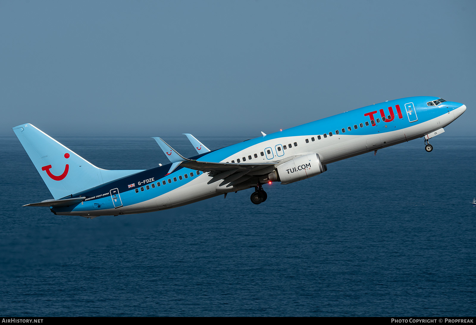 Aircraft Photo of G-FDZE | Boeing 737-8K5 | TUI | AirHistory.net #631285