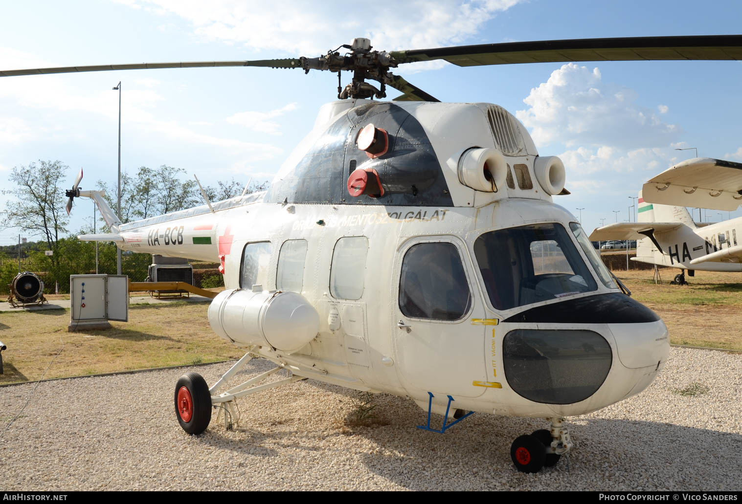 Aircraft Photo of HA-BCB | Mil Mi-2 | Országos Mentőszolgálat - OMSZ | AirHistory.net #631286