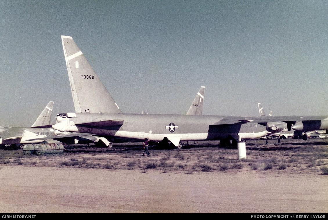 Aircraft Photo of 57-060 / 70060 | Boeing B-52F Stratofortress | USA - Air Force | AirHistory.net #631312