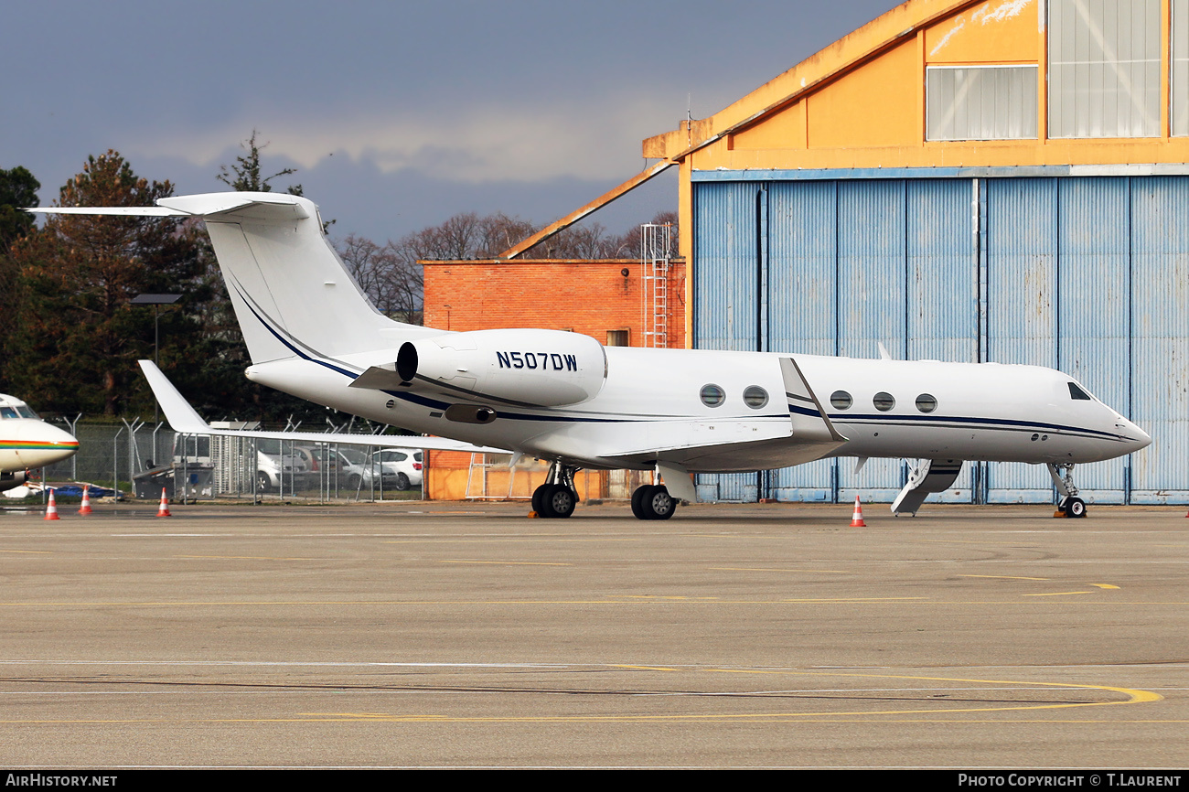 Aircraft Photo of N507DW | Gulfstream Aerospace G-V Gulfstream V | AirHistory.net #631347