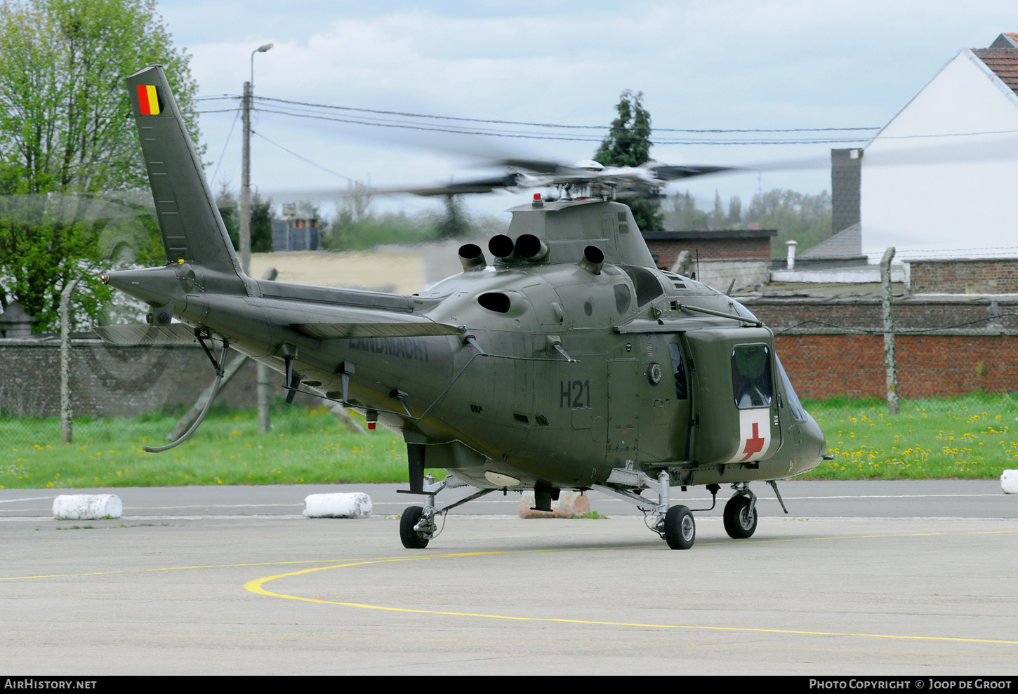 Aircraft Photo of H21 | Agusta A-109HO (A-109BA) | Belgium - Army | AirHistory.net #631401