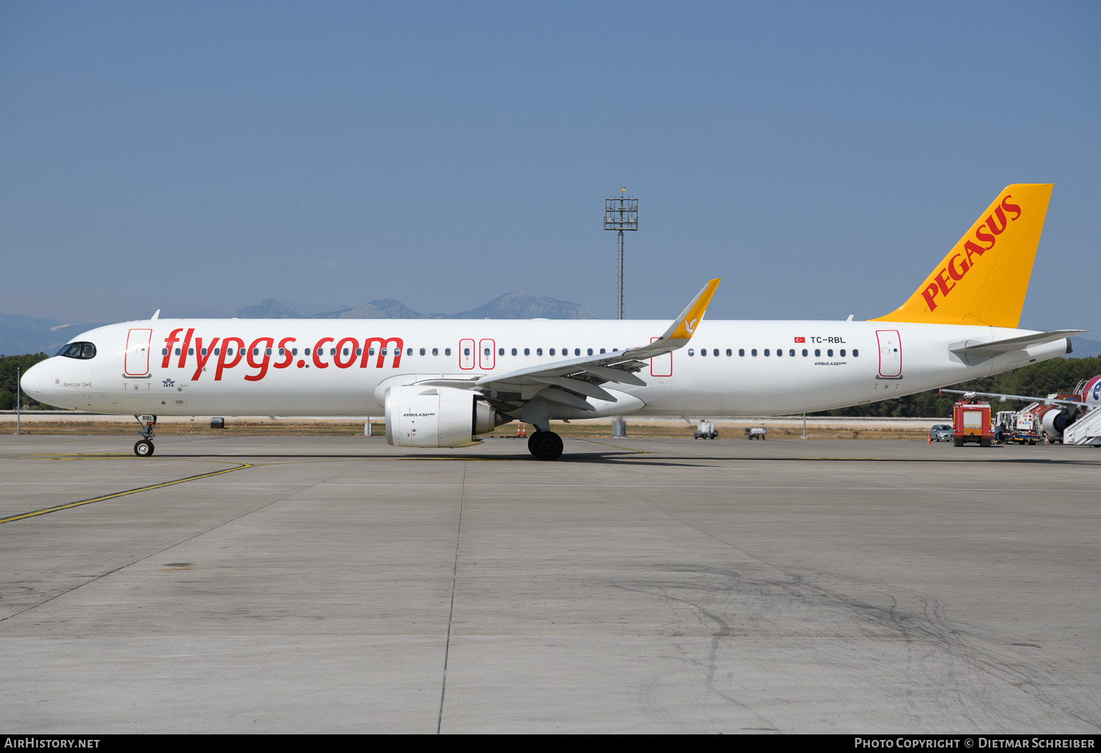 Aircraft Photo of TC-RBL | Airbus A321-251N | Pegasus Airlines | AirHistory.net #631405