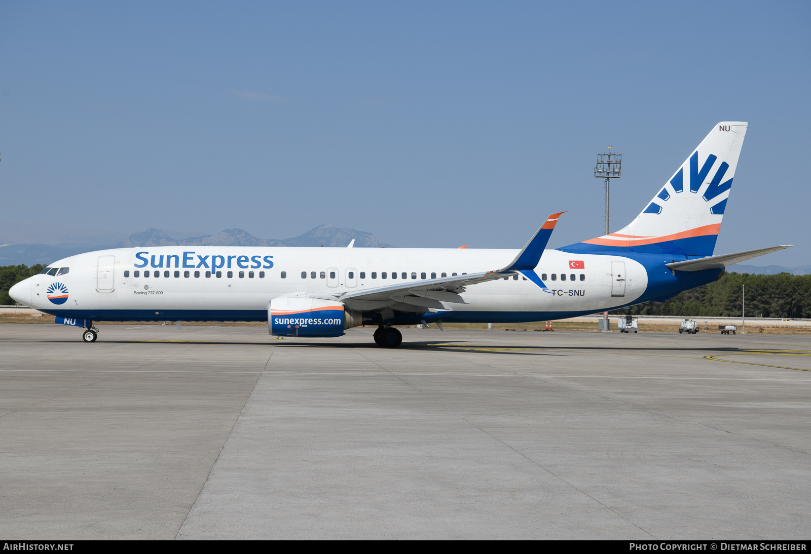 Aircraft Photo of TC-SNU | Boeing 737-8HC | SunExpress | AirHistory.net #631411