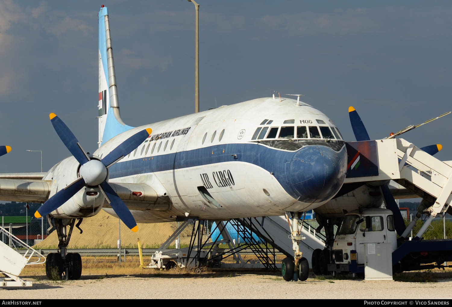 Aircraft Photo of HA-MOG | Ilyushin Il-18Gr | Malév - Hungarian Airlines Air Cargo | AirHistory.net #631572