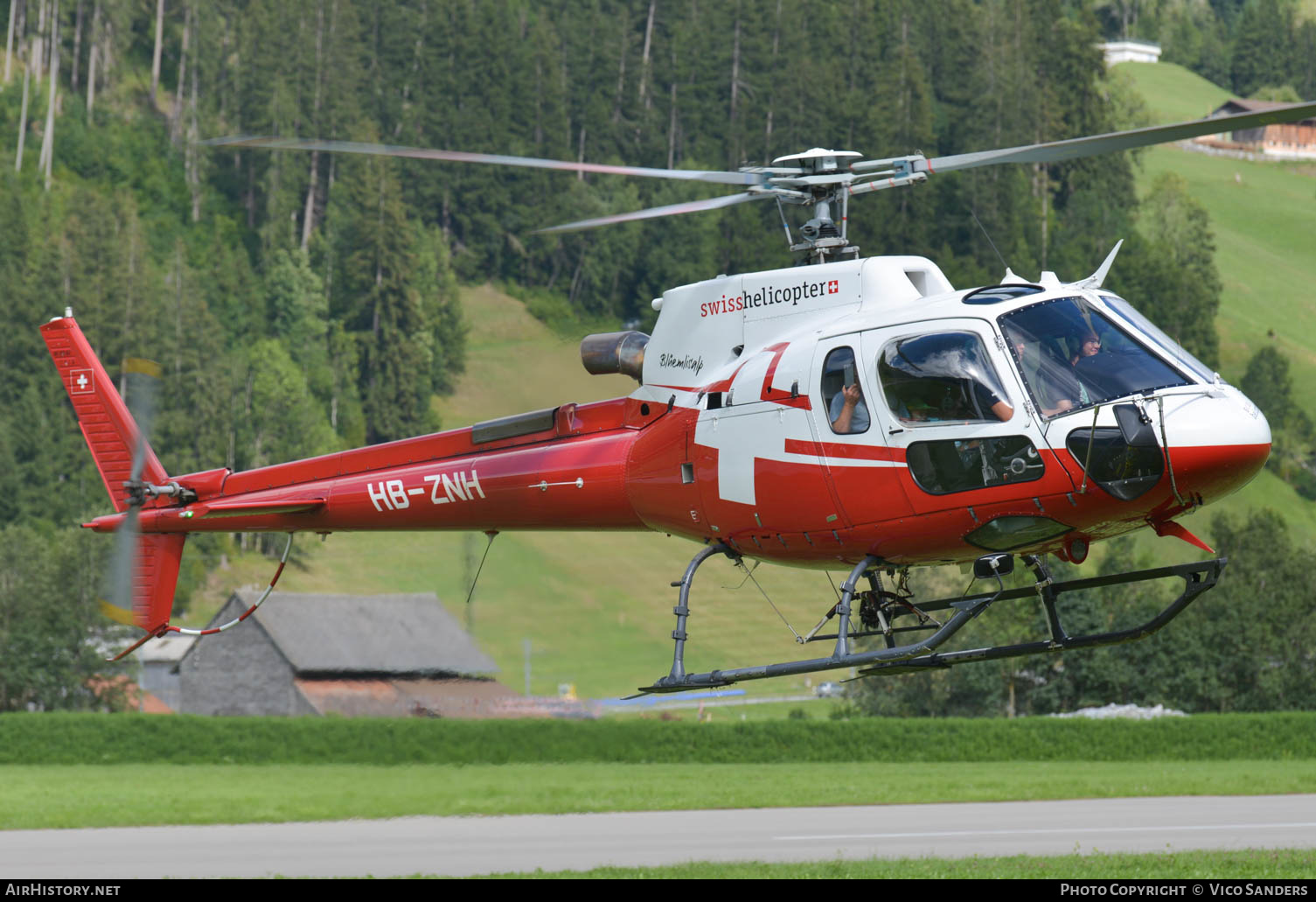 Aircraft Photo of HB-ZNH | Eurocopter AS-350B-3 Ecureuil | Swiss Helicopter | AirHistory.net #631573