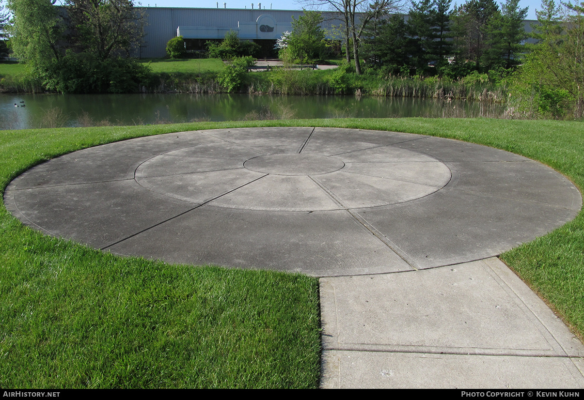 Airport photo of Loveland - C C A Heliport (9OH3) in Ohio, United States | AirHistory.net #631678