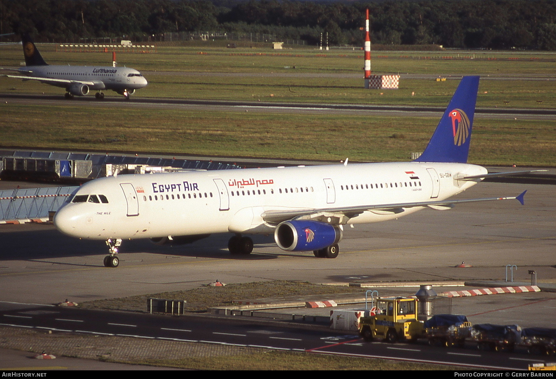 Aircraft Photo of SU-GBW | Airbus A321-231 | EgyptAir | AirHistory.net #631700