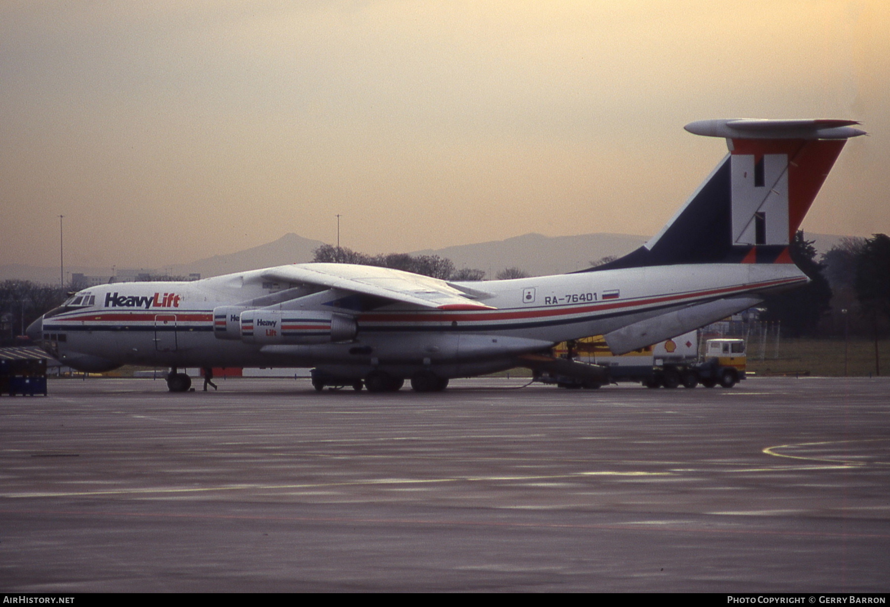 Aircraft Photo of RA-76401 | Ilyushin Il-76TD | HeavyLift Cargo Airlines | AirHistory.net #631749