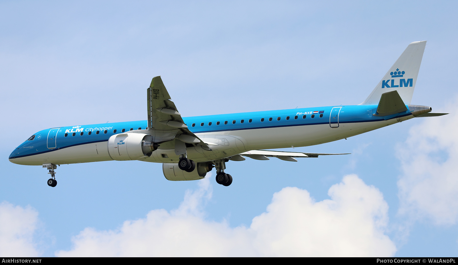 Aircraft Photo of PH-NXB | Embraer 195-E2 (ERJ-190-400) | KLM Cityhopper | AirHistory.net #631781