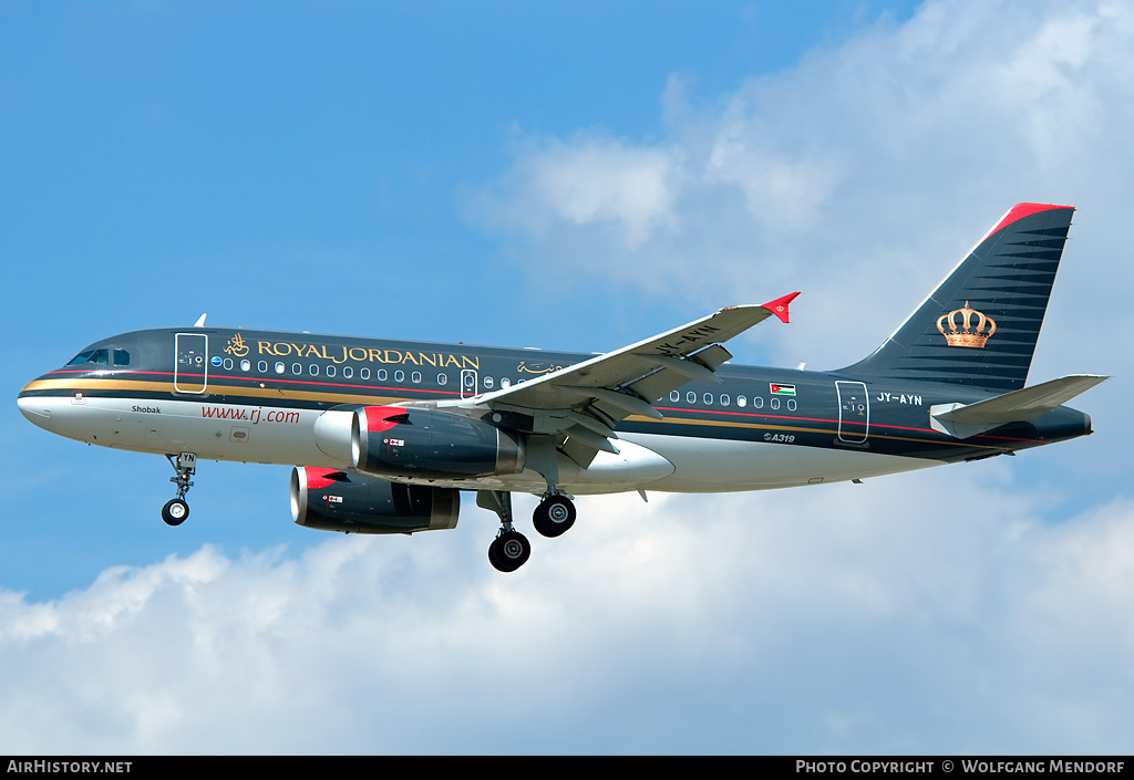 Aircraft Photo of JY-AYN | Airbus A319-132 | Royal Jordanian Airlines | AirHistory.net #631787