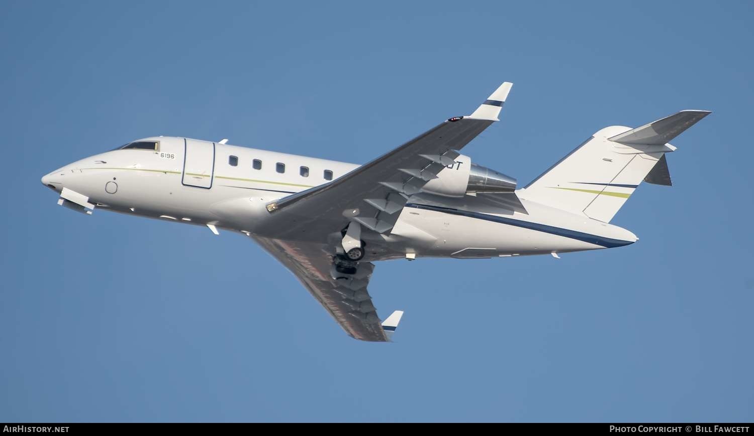 Aircraft Photo of C-GBOT | Bombardier Challenger 650 (CL-600-2B16) | AirHistory.net #631790