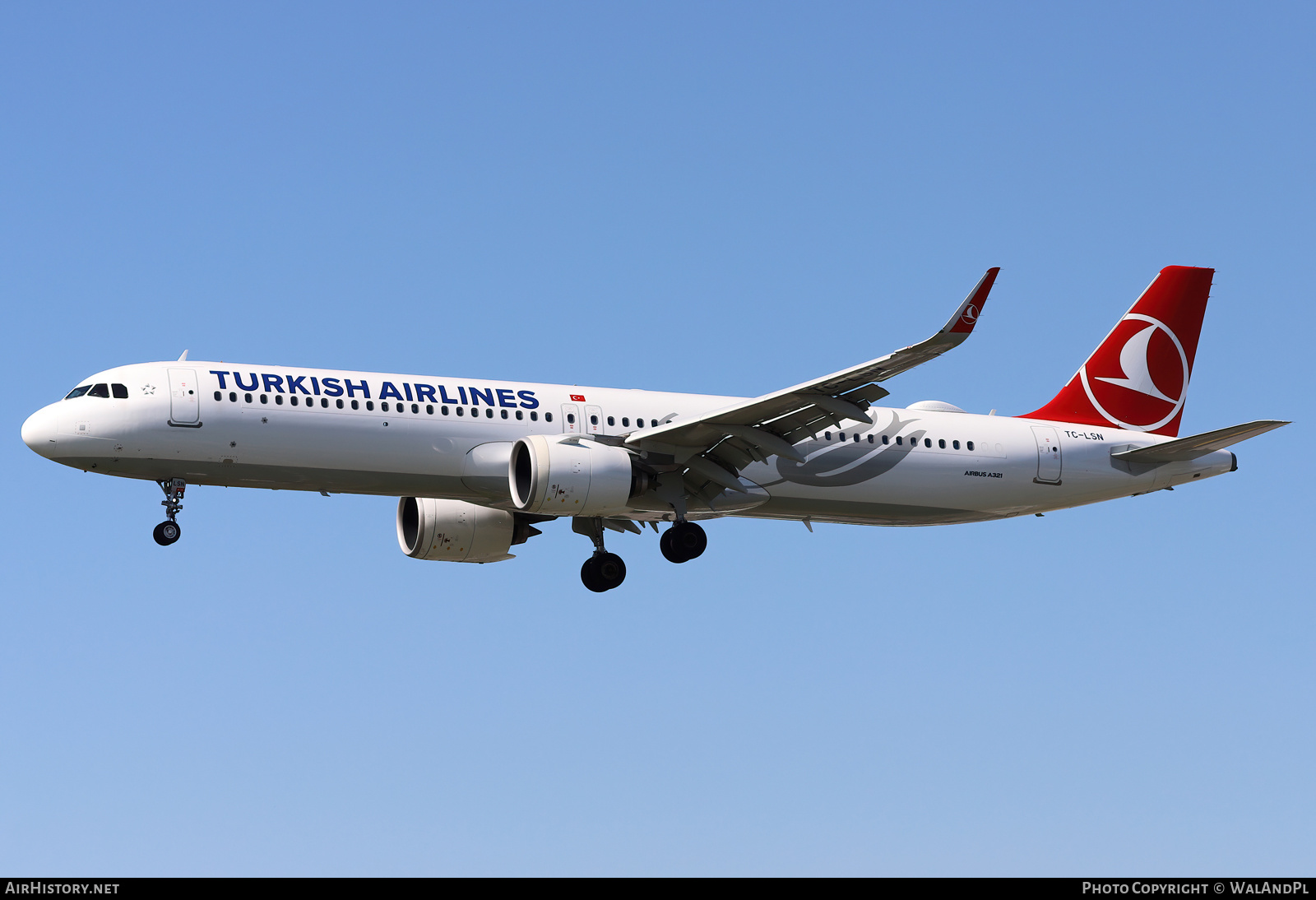 Aircraft Photo of TC-LSN | Airbus A321-271NX | Turkish Airlines | AirHistory.net #631842