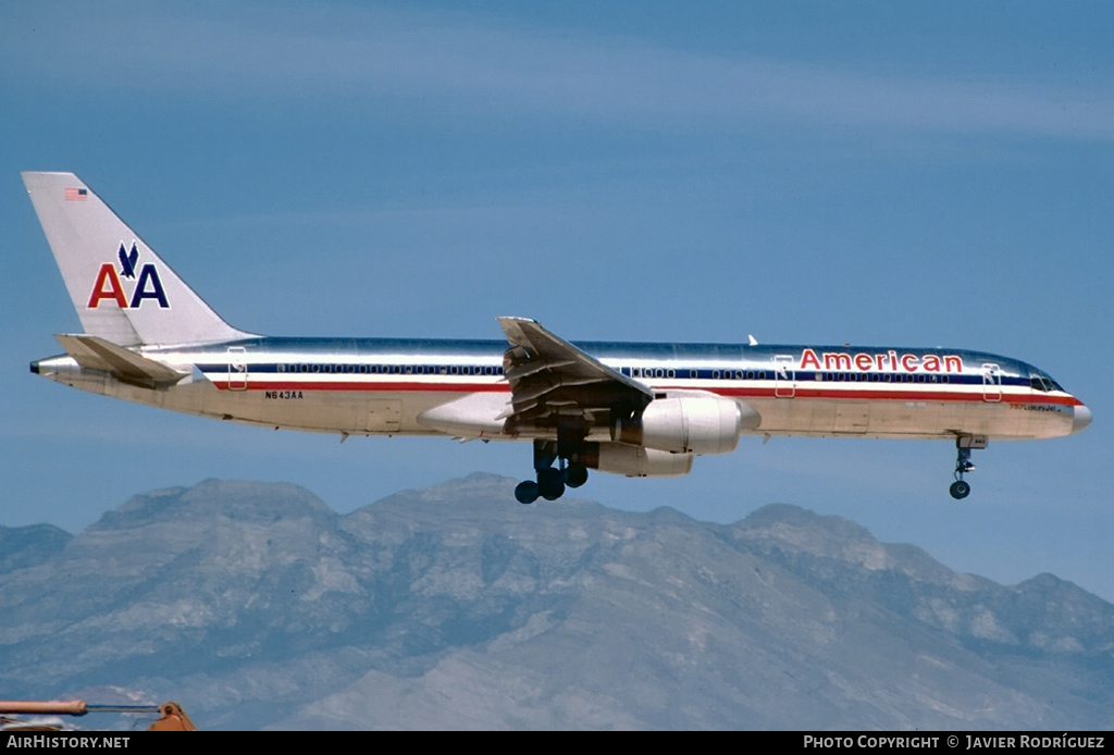 Aircraft Photo of N643AA | Boeing 757-223 | American Airlines | AirHistory.net #631843
