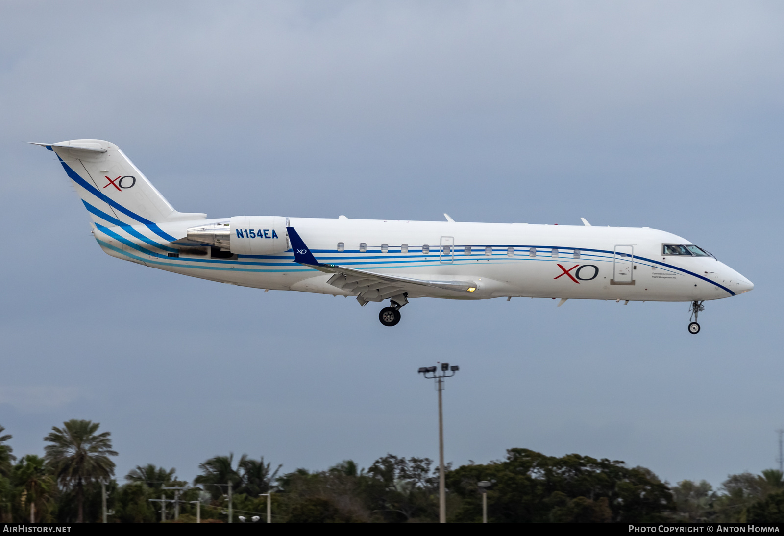 Aircraft Photo of N154EA | Bombardier CRJ-200LR (CL-600-2B19) | XOJet | AirHistory.net #631895