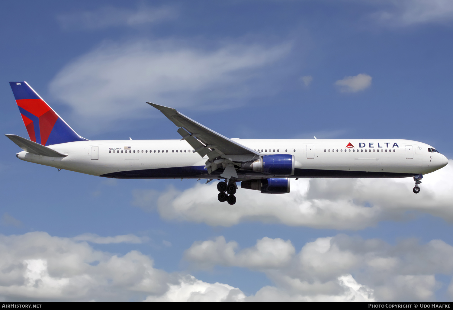 Aircraft Photo of N830MH | Boeing 767-432/ER | Delta Air Lines | AirHistory.net #631930