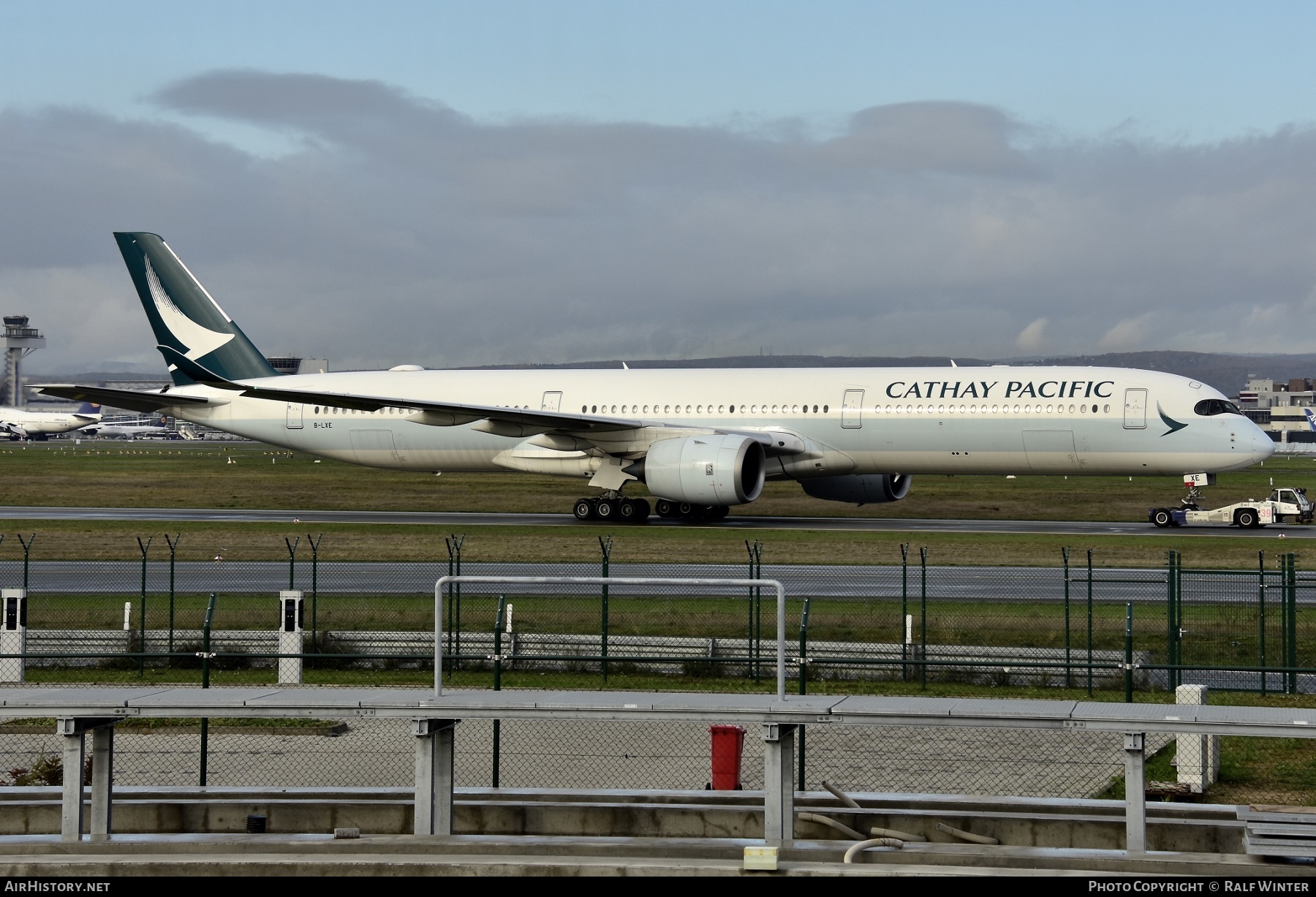 Aircraft Photo of B-LXE | Airbus A350-1041 | Cathay Pacific Airways | AirHistory.net #631937