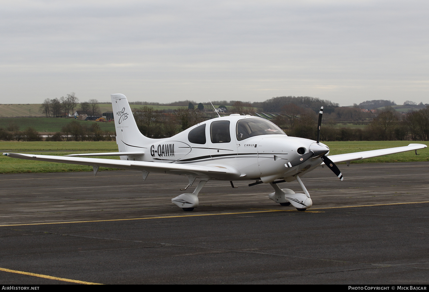 Aircraft Photo of G-OAWM | Cirrus SR-20 G3-GTS | AirHistory.net #631946