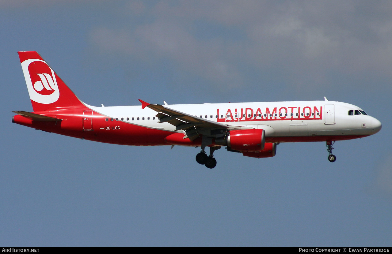 Aircraft Photo of OE-LOG | Airbus A320-214 | Laudamotion | AirHistory.net #631990