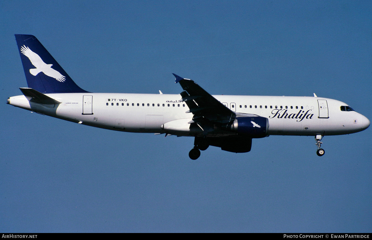 Aircraft Photo of 7T-VKO | Airbus A320-211 | Khalifa Airways | AirHistory.net #632017