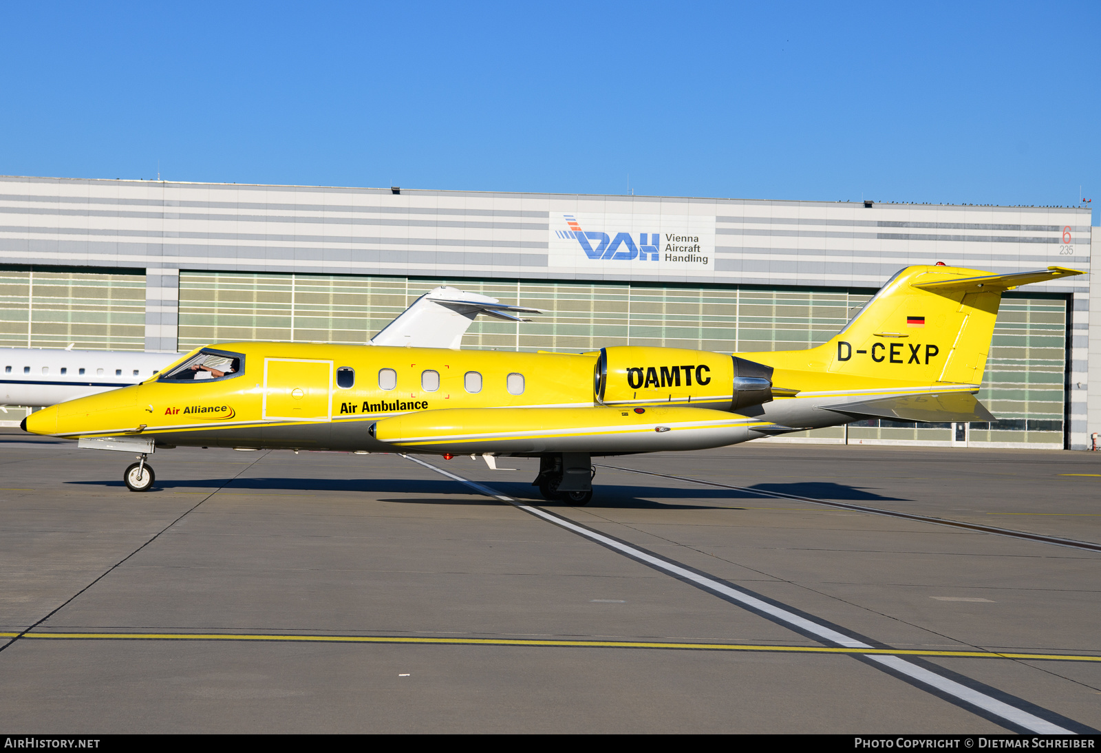 Aircraft Photo of D-CEXP | Gates Learjet 35A | Air Alliance Express | AirHistory.net #632118