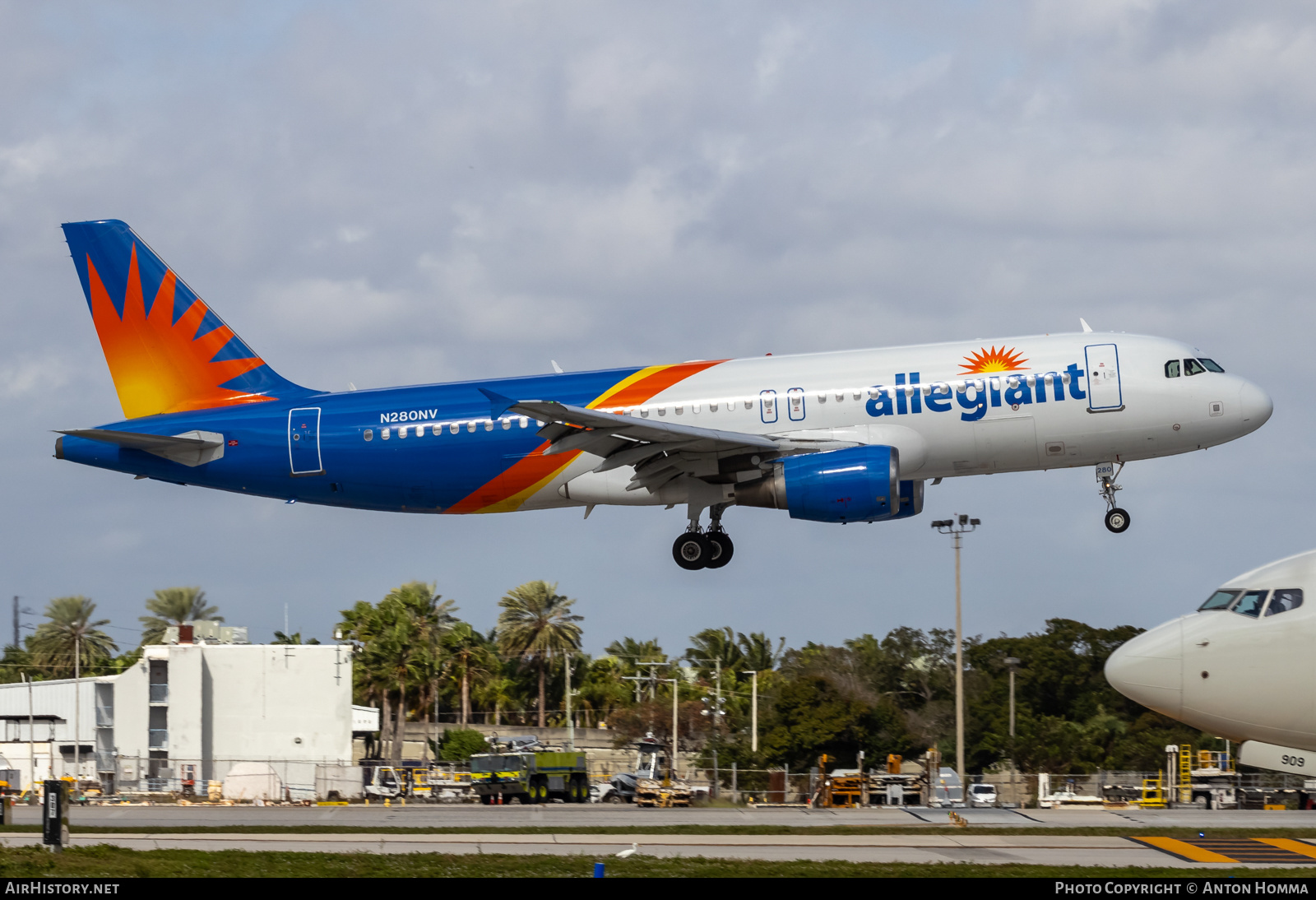 Aircraft Photo of N280NV | Airbus A320-214 | Allegiant Air | AirHistory.net #632166