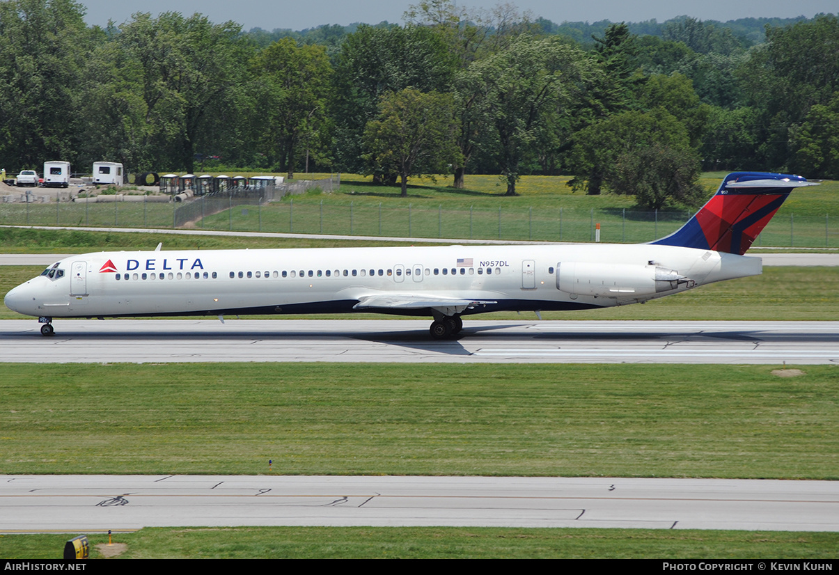 Aircraft Photo of N957DL | McDonnell Douglas MD-88 | Delta Air Lines | AirHistory.net #632230