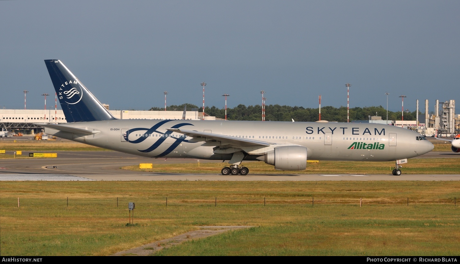 Aircraft Photo of EI-DDH | Boeing 777-243/ER | Alitalia | AirHistory.net #632287