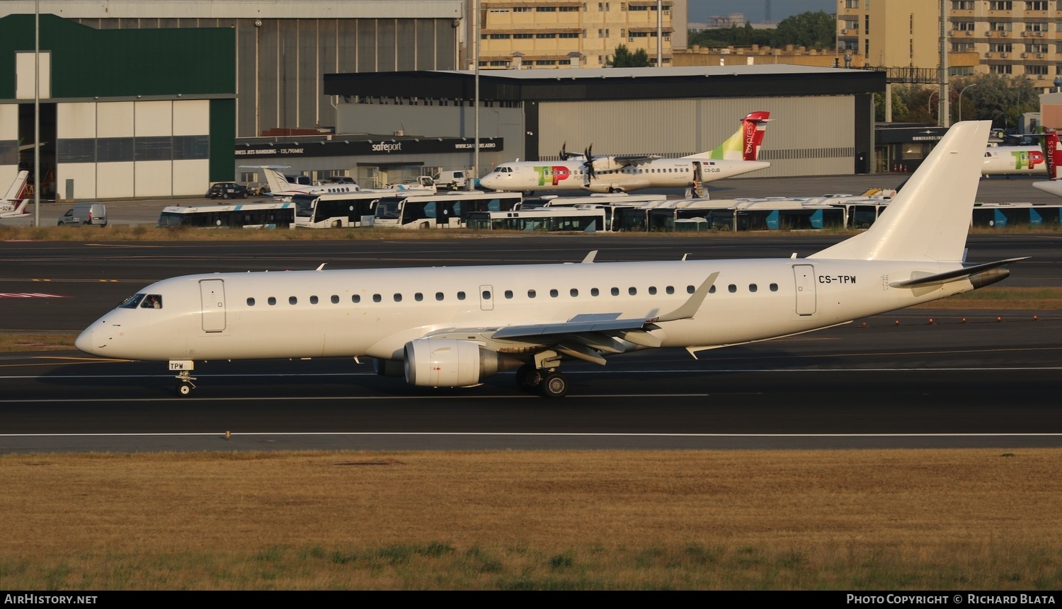 Aircraft Photo of CS-TPW | Embraer 190LR (ERJ-190-100LR) | AirHistory.net #632312