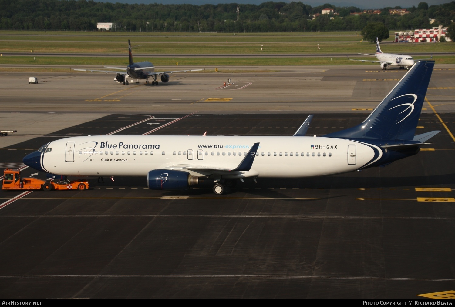 Aircraft Photo of 9H-GAX | Boeing 737-8Z0 | Blue Panorama Airlines | AirHistory.net #632350