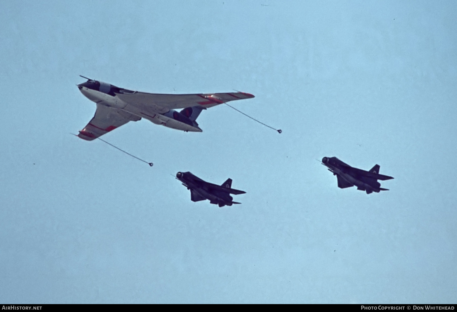 Aircraft Photo of XA932 | Handley Page HP-80 Victor K1 | UK - Air Force | AirHistory.net #632363