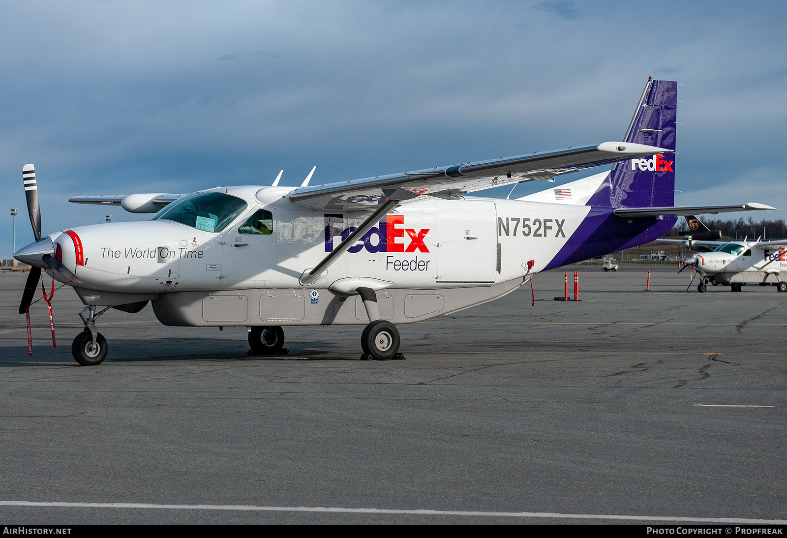 Aircraft Photo of N752FX | Cessna 208B Super Cargomaster | FedEx Feeder | AirHistory.net #632407