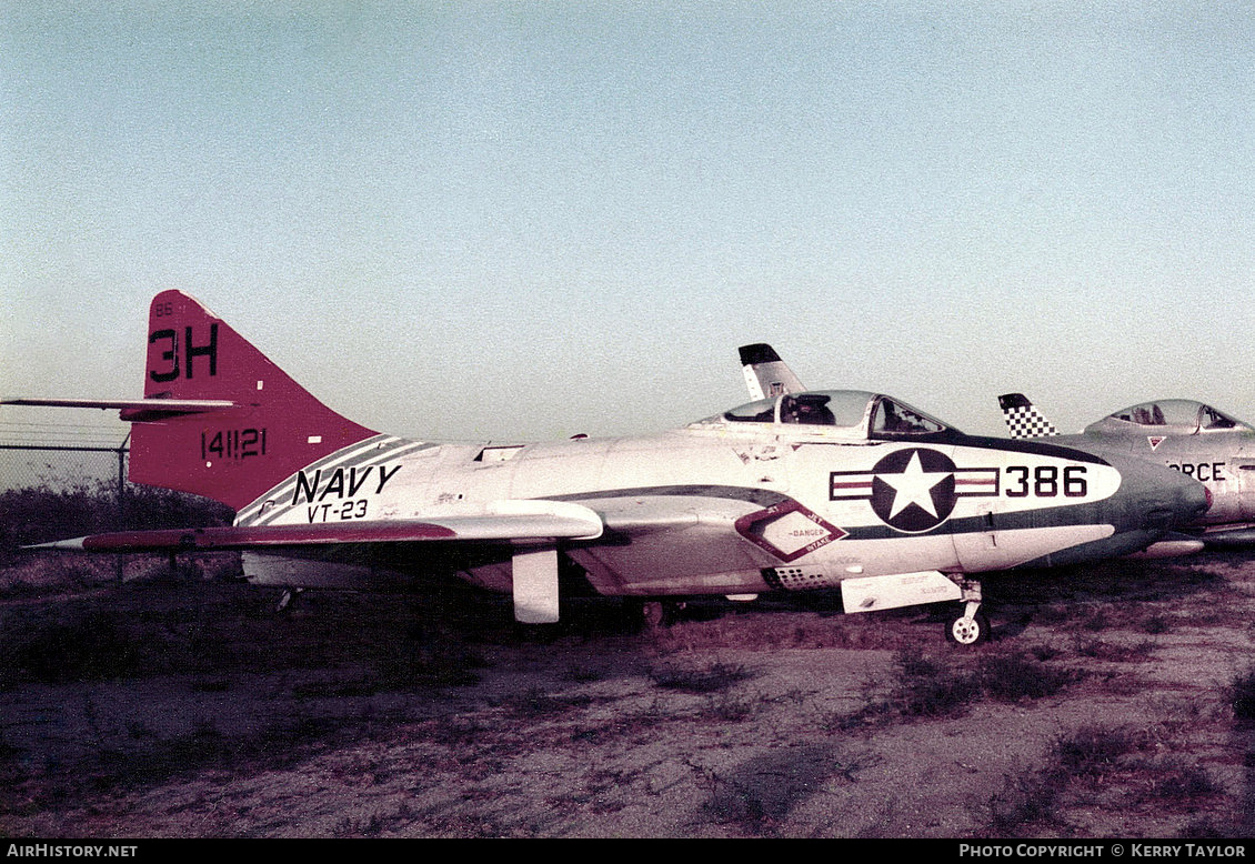 Aircraft Photo of 141121 | Grumman TAF-9J Cougar | USA - Navy | AirHistory.net #632529