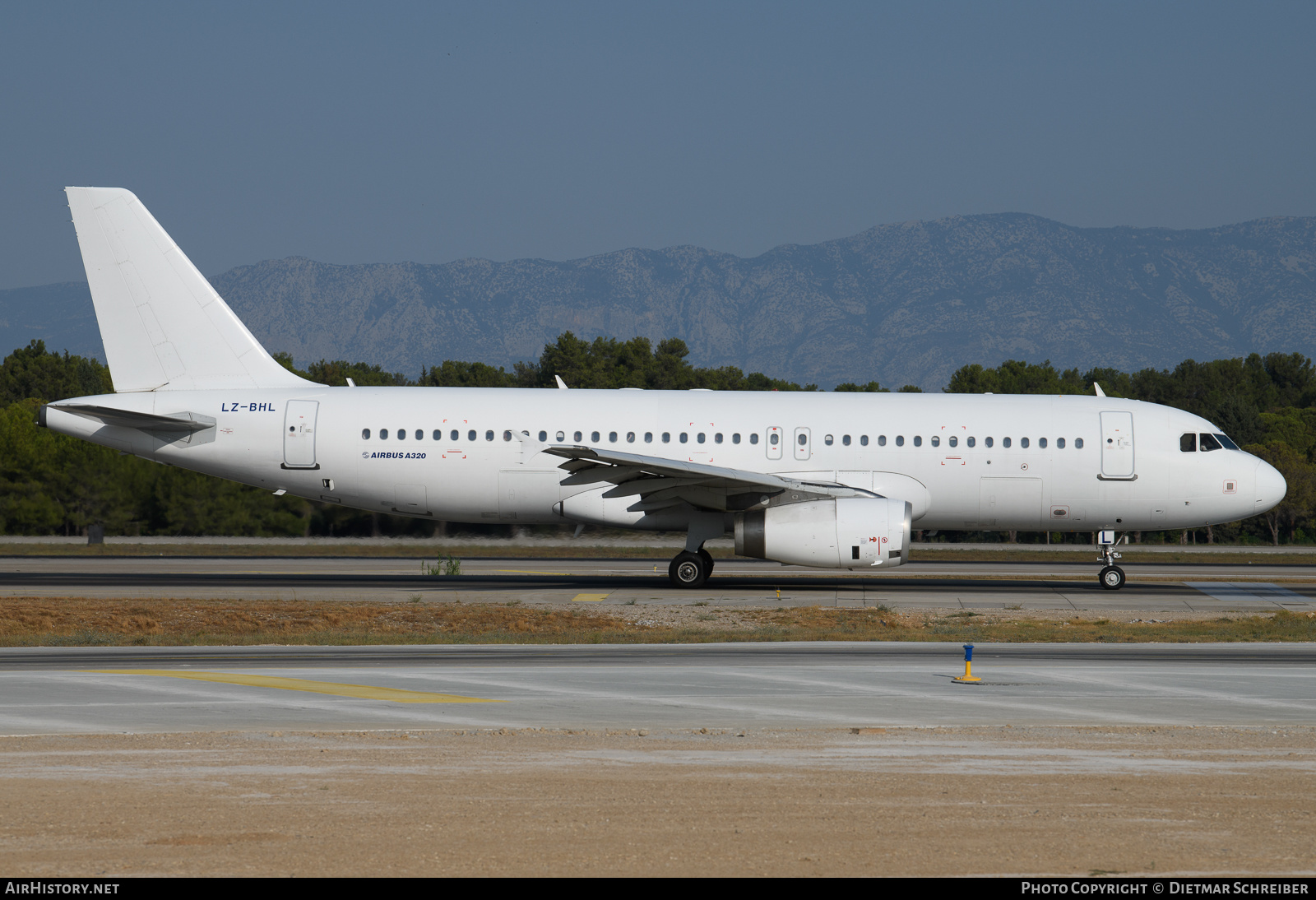 Aircraft Photo of LZ-BHL | Airbus A320-232 | AirHistory.net #632536