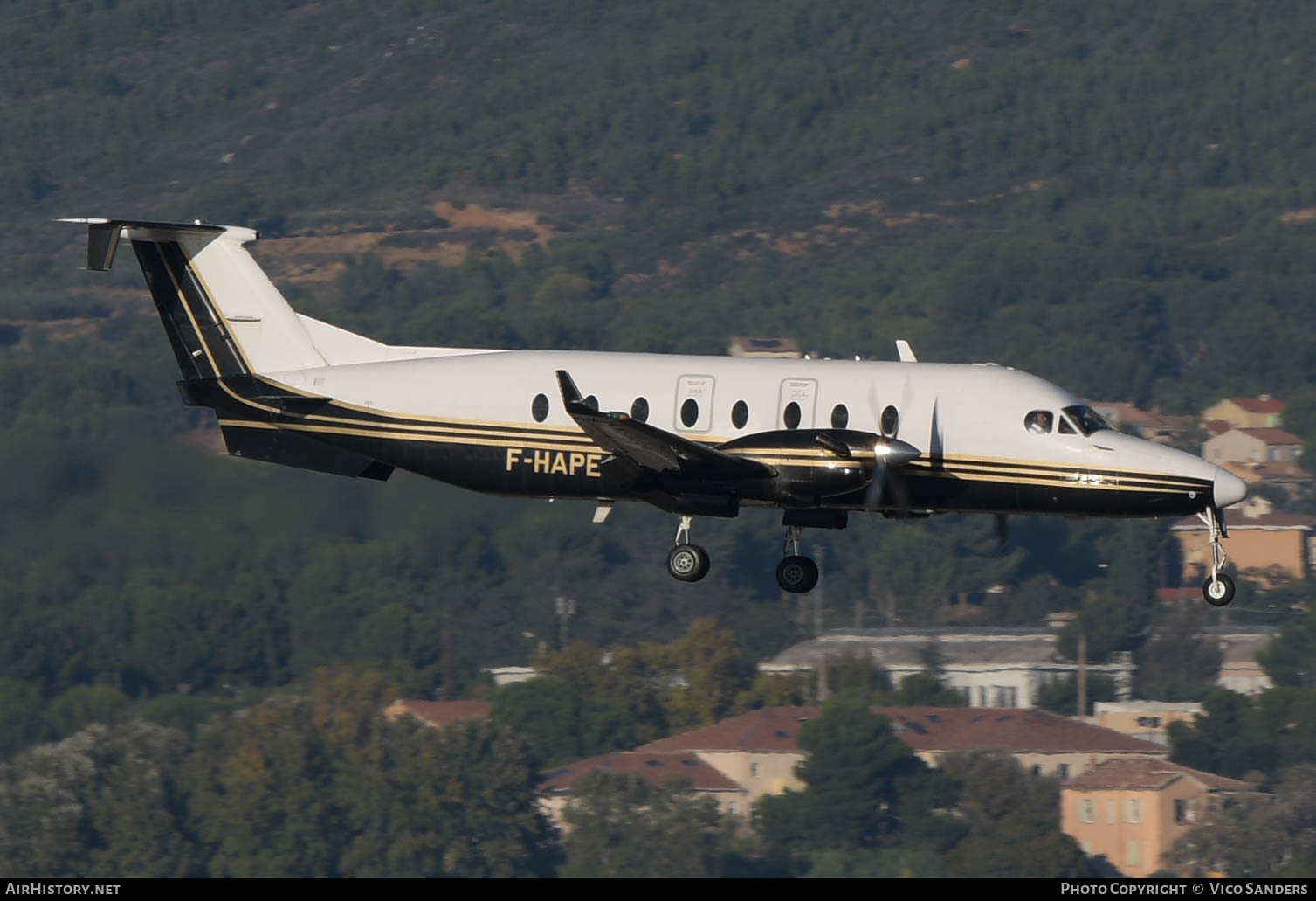 Aircraft Photo of F-HAPE | Raytheon 1900D | AirHistory.net #632619