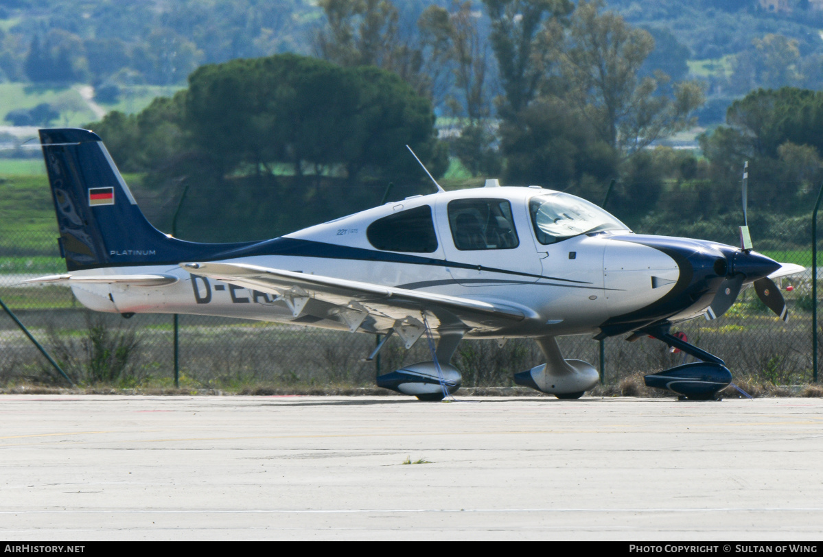 Aircraft Photo of D-EAPE | Cirrus SR-22T G5-GTS Platinum | AirHistory.net #632638