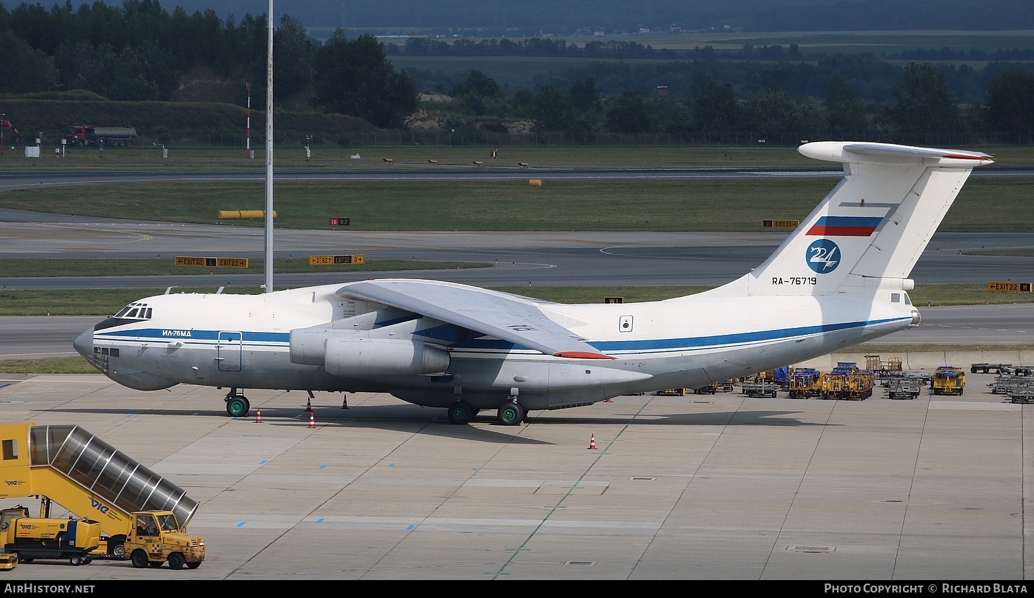 Aircraft Photo of RA-76719 | Ilyushin Il-76MD | Russia - Air Force | AirHistory.net #632654