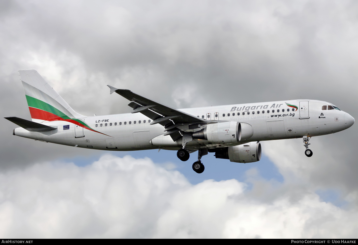 Aircraft Photo of LZ-FBE | Airbus A320-214 | Bulgaria Air | AirHistory.net #632667