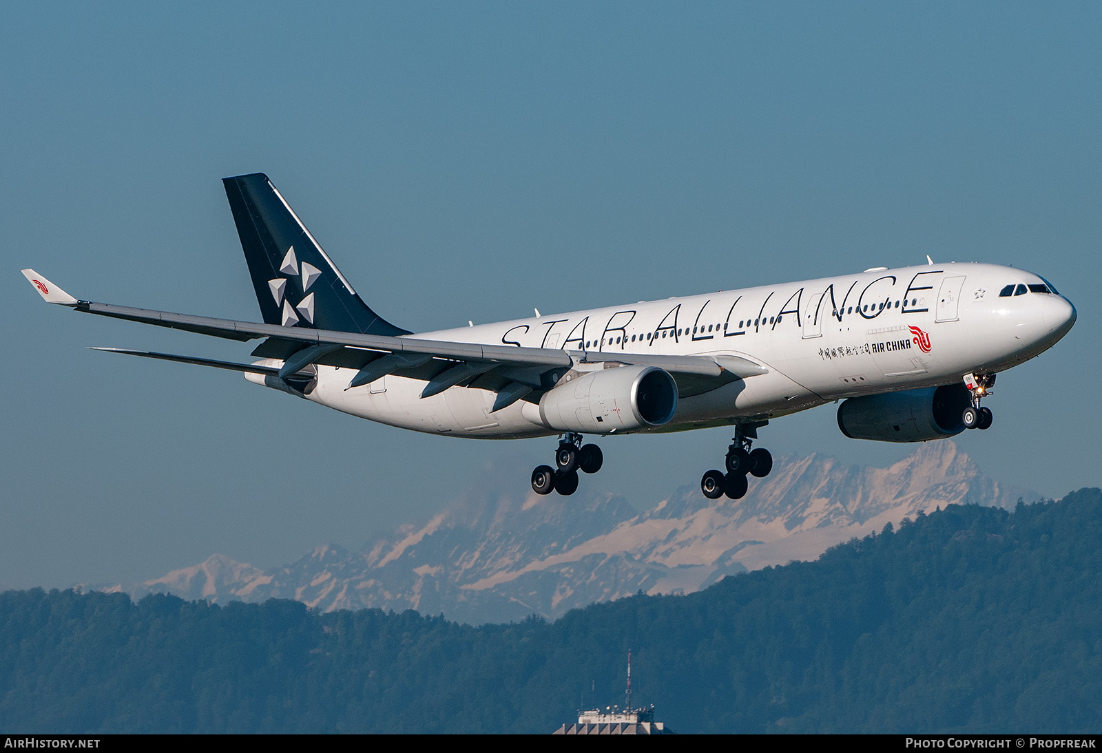 Aircraft Photo of B-6093 | Airbus A330-243 | Air China | AirHistory.net #632697