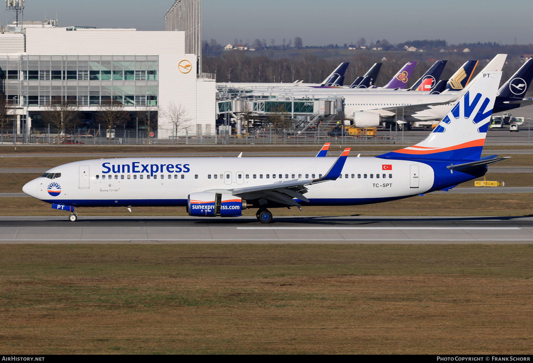 Aircraft Photo of TC-SPT | Boeing 737-8U3 | SunExpress | AirHistory.net #632803