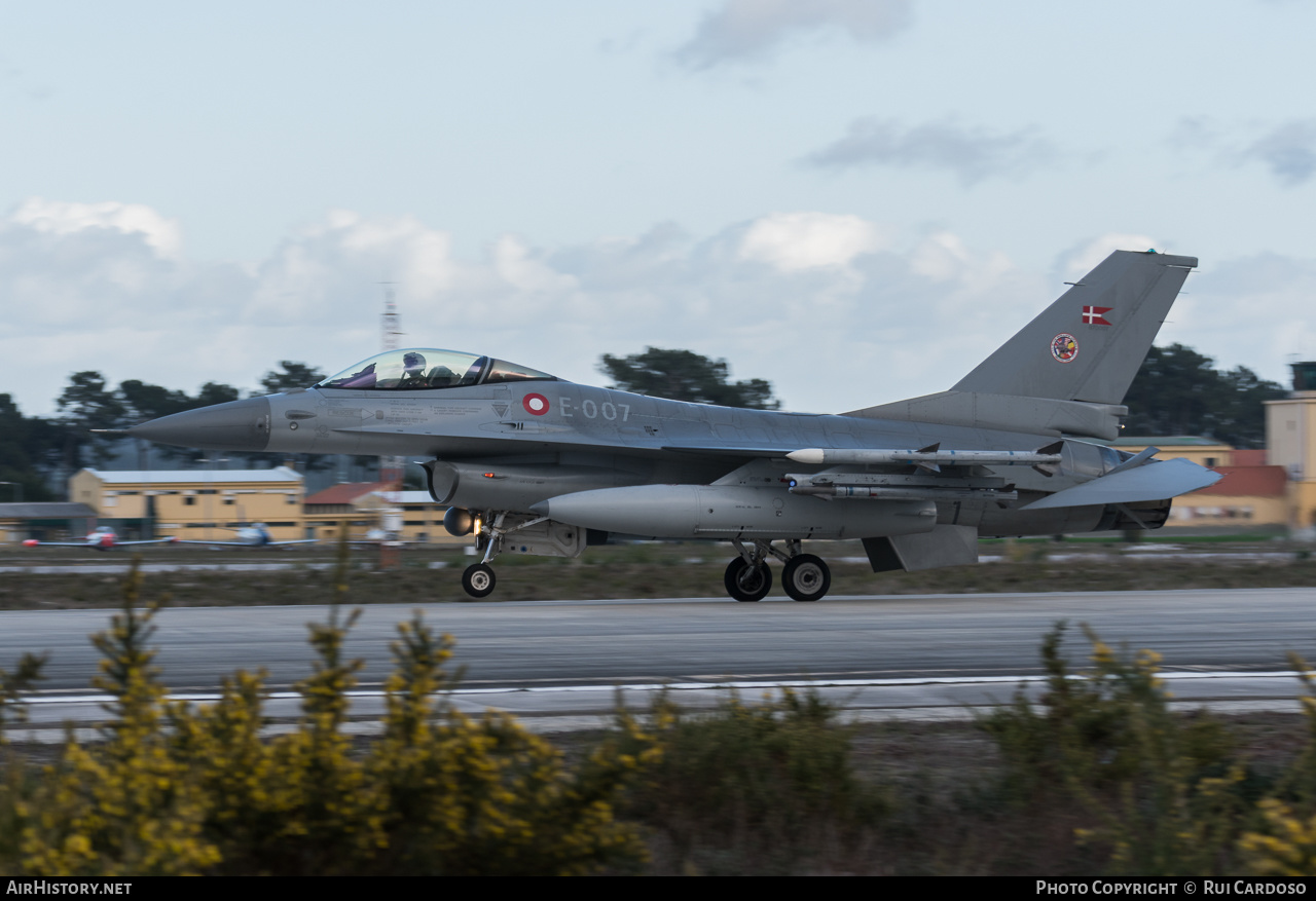 Aircraft Photo of E-007 | General Dynamics F-16AM Fighting Falcon | Denmark - Air Force | AirHistory.net #632997