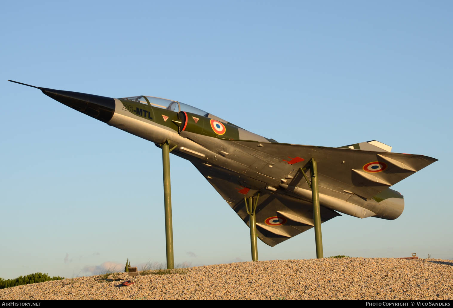 Aircraft Photo of 233 | Dassault Mirage IIIB-1 | France - Air Force | AirHistory.net #633074