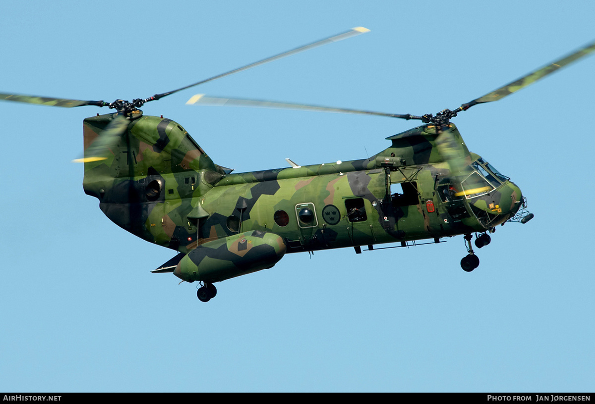 Aircraft Photo of 04071 | Boeing Vertol Hkp4C (KV-107-II-16) | Sweden - Air Force | AirHistory.net #633095