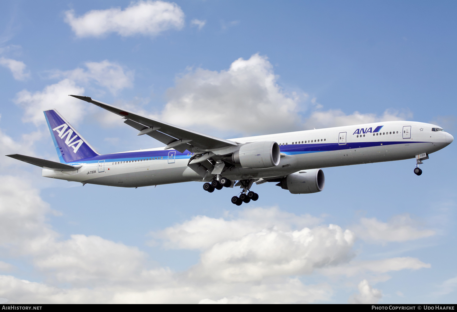 Aircraft Photo of JA733A | Boeing 777-381/ER | All Nippon Airways - ANA | AirHistory.net #633106