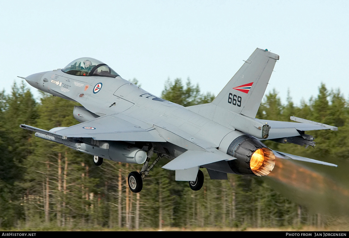 Aircraft Photo of 669 | General Dynamics F-16AM Fighting Falcon | Norway - Air Force | AirHistory.net #633114