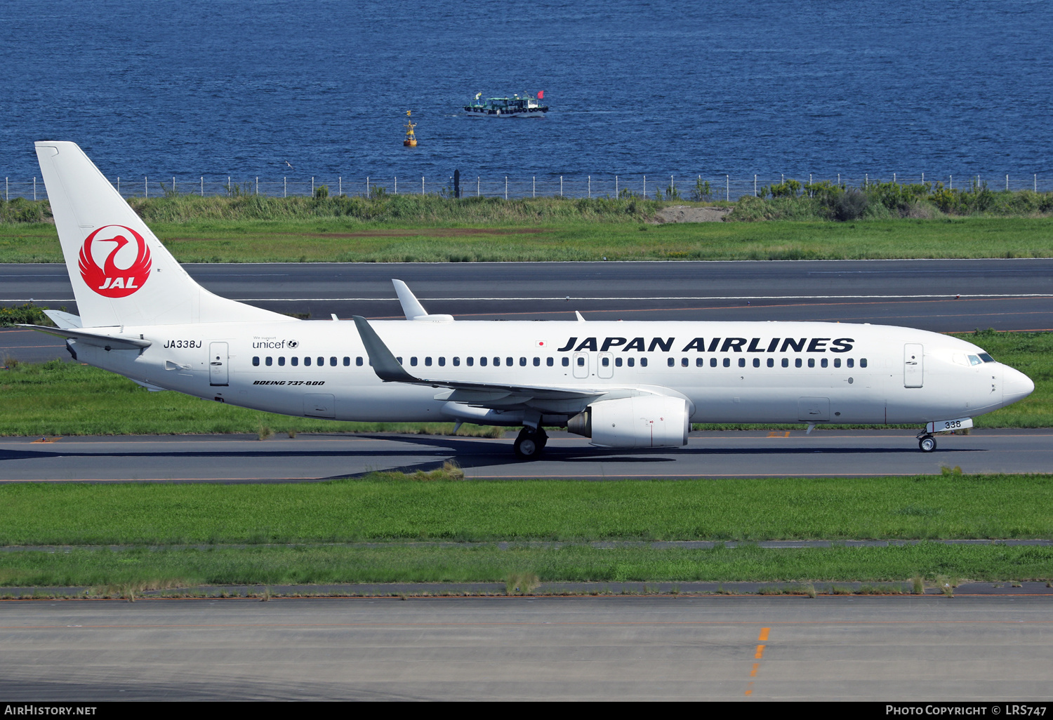 Aircraft Photo of JA338J | Boeing 737-846 | Japan Airlines - JAL | AirHistory.net #633158