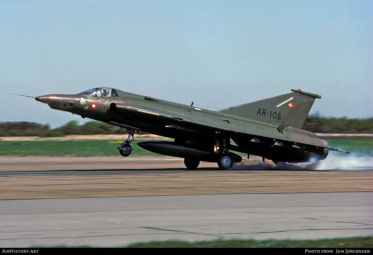 Aircraft Photo of AR-108 | Saab RF-35 Draken | Denmark - Air Force | AirHistory.net #633164