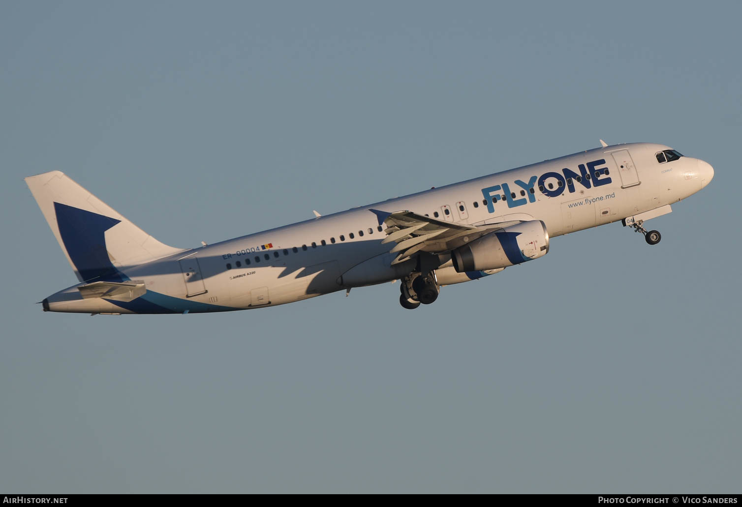 Aircraft Photo of EK-00004 | Airbus A320-233 | FlyOne | AirHistory.net #633212