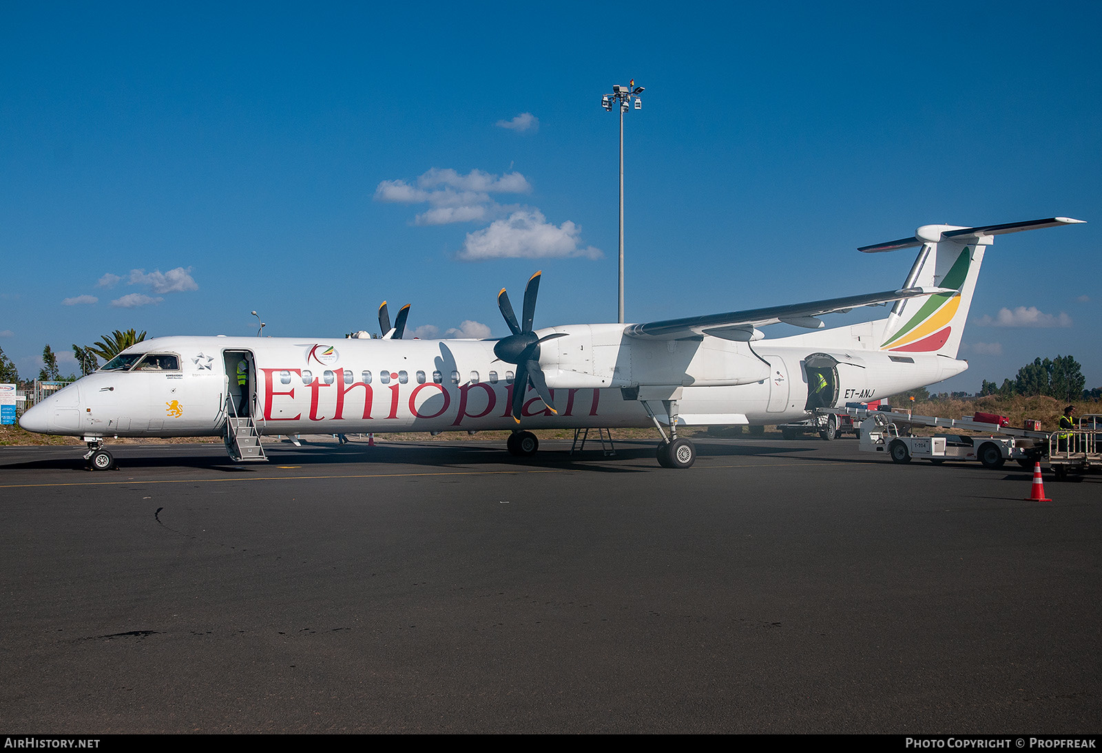 Aircraft Photo of ET-ANJ | Bombardier DHC-8-402 Dash 8 | Ethiopian Airlines | AirHistory.net #633243
